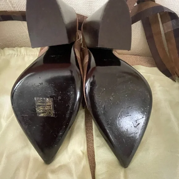 BURBERRY THE UP PUMP SIZE 40.5 BIRCH BROWN. - Picture 8 of 13